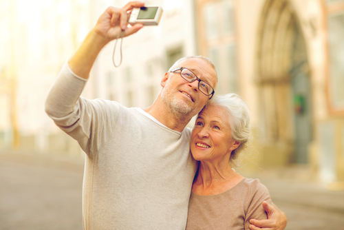 couple taken selfie photo 